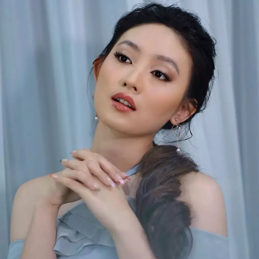 gaya Natasha Wilona di pernikahan Felicya Angelista © 2021 brilio.net