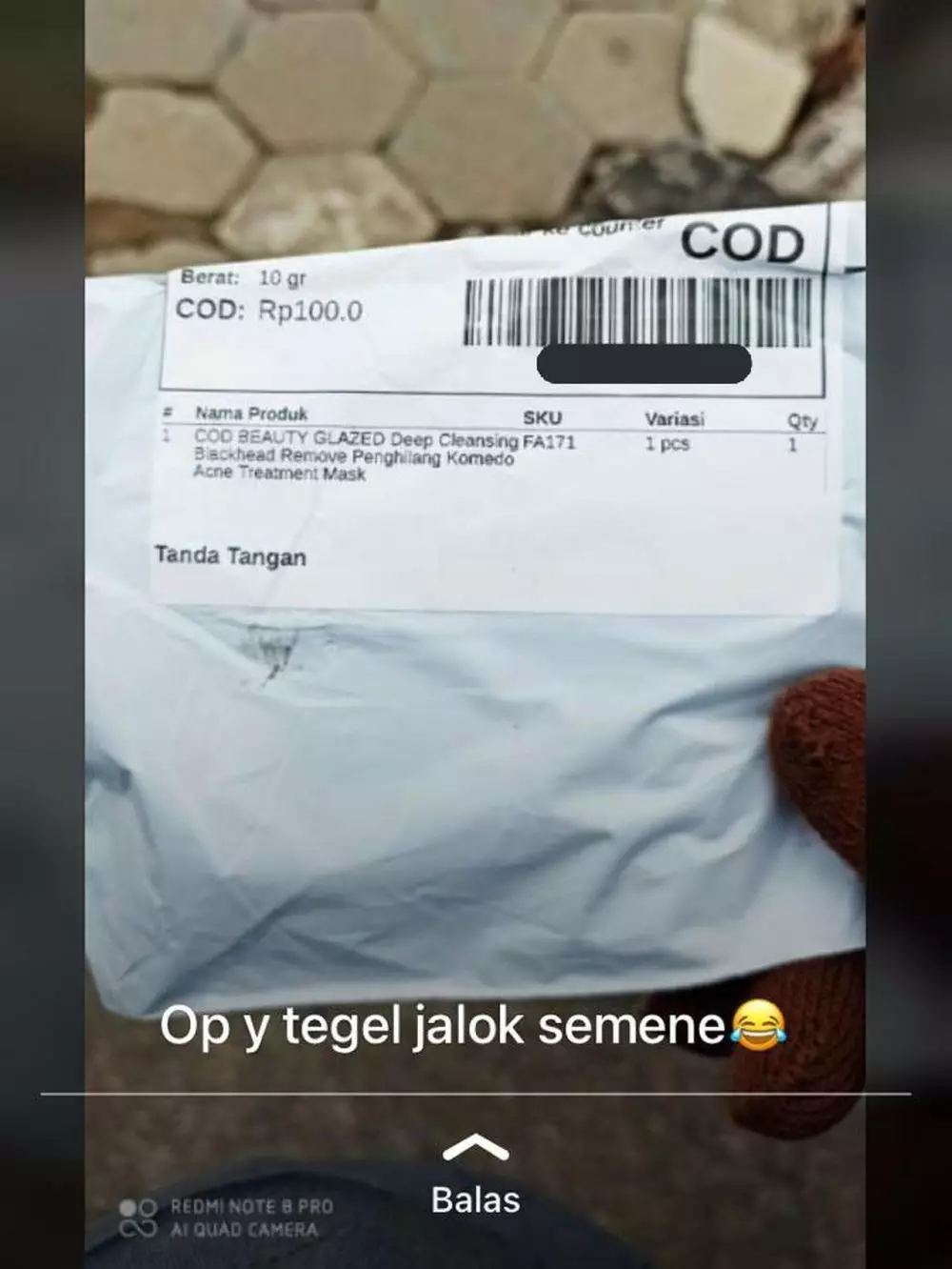 status lucu kurir © Twitter