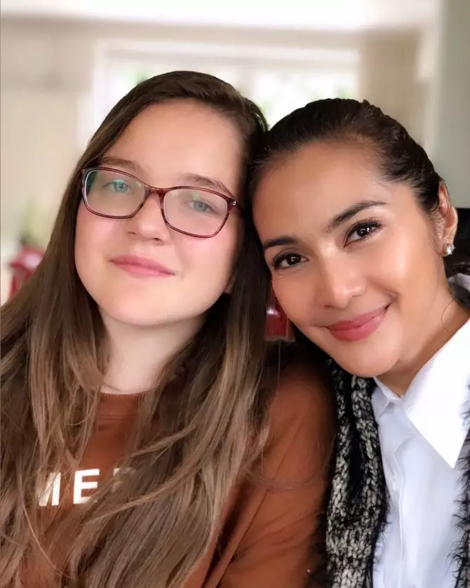 Elif altuntas keponakan maudy © Instagram