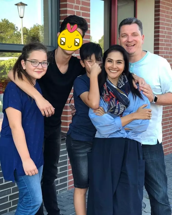 Elif altuntas keponakan maudy © Instagram