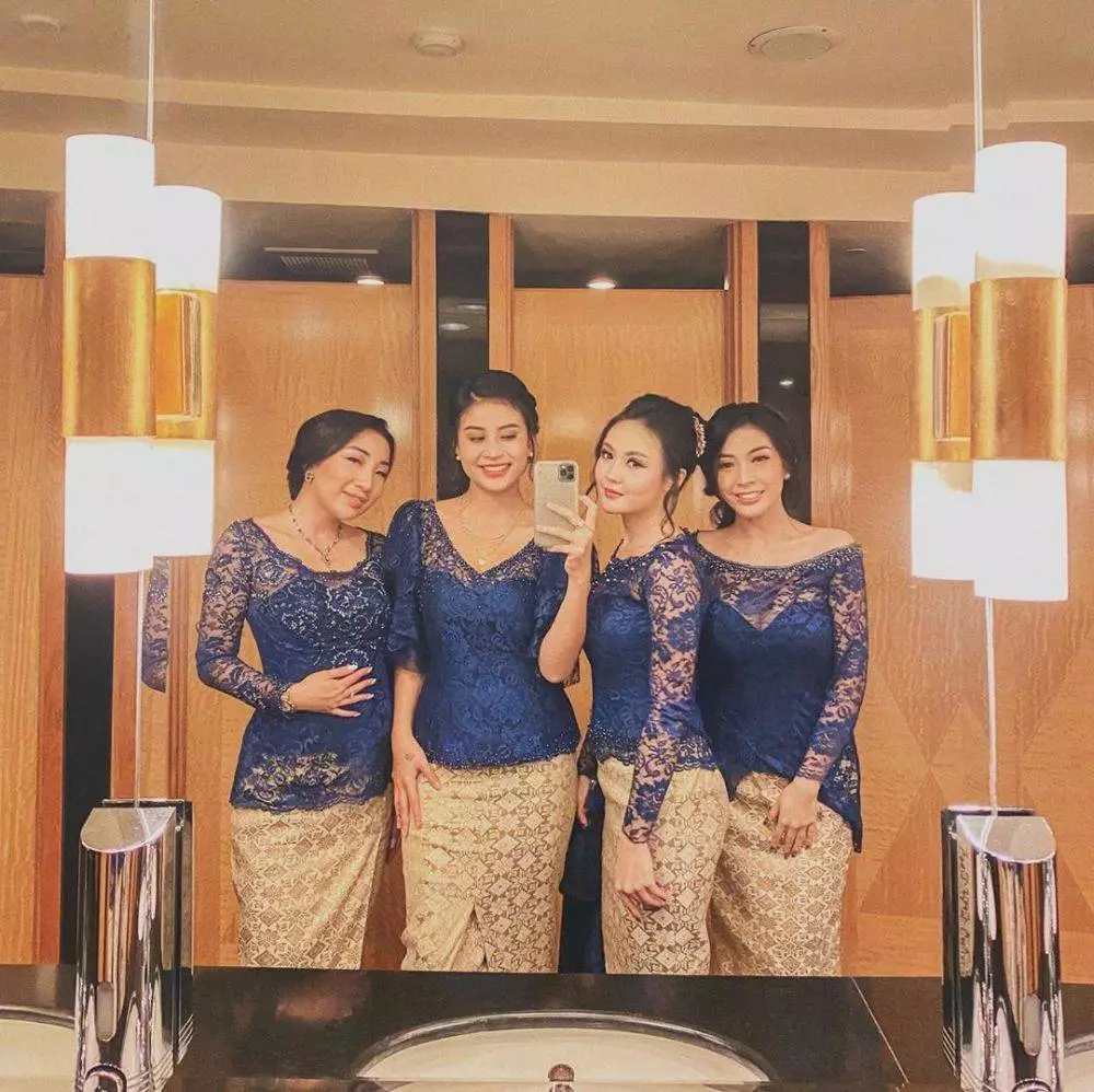 15 seleb jadi bridesmaid © 2021 brilio.net