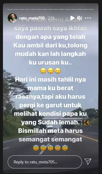 Ditinggal meninggal ayah dan ibu Ratu Meta sedih Instagram