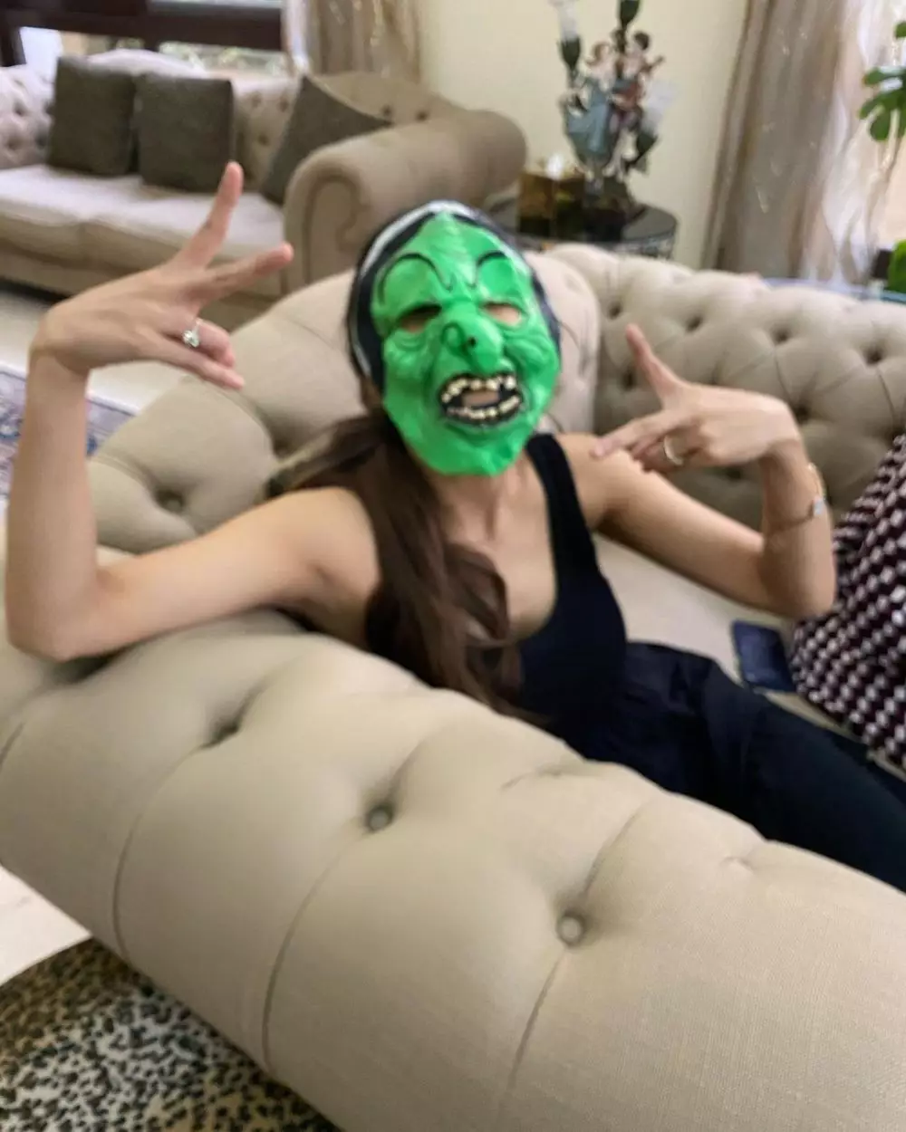 rumah Mouni Roy Naagin © Instagram