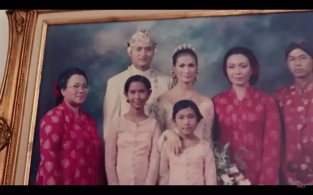 rumah Iis Dahlia di kampung halaman YouTube