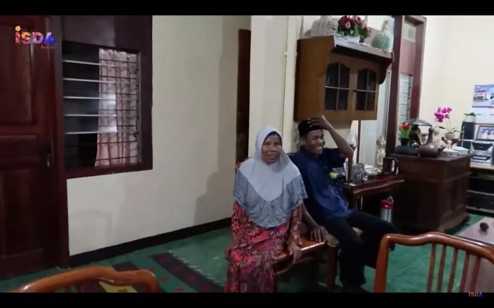 rumah Iis Dahlia di kampung halaman YouTube