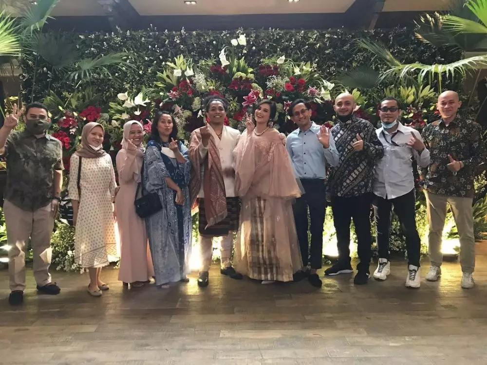 Momen pernikahan Arie Kriting dan Indah Permatasari © Instagram