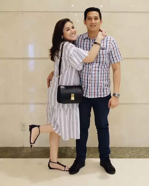 Fakta penangkapan suami Nindy Ayunda Instagram
