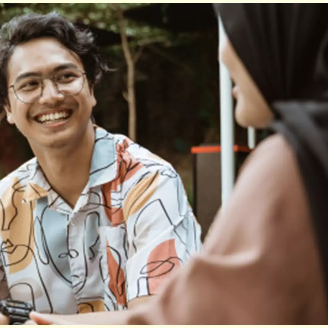 150 Kata-kata cinta romantis bahasa Jawa kocak dan gokil abis, dijamin bikin baper