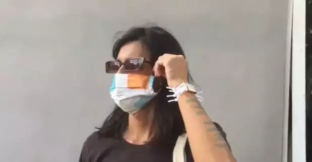 gaya fashion benda sehari hari nyeleneh Instagram gaya fashion benda sehari hari nyeleneh Instagram