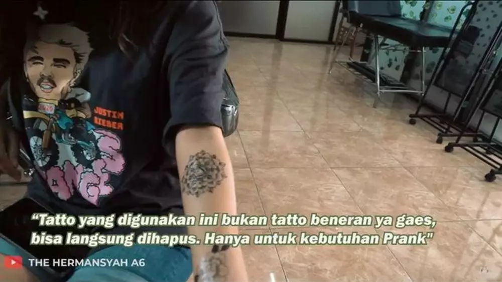 seleb pakai tato palsu © 2021 brilio.net