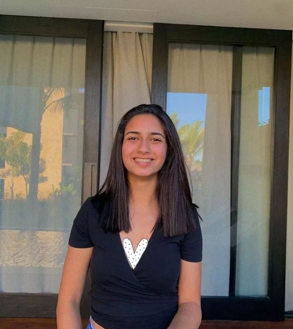 nayla putri manoj © Instagram