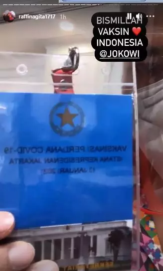 Raffi Ahmad divaksin © 2021 brilio.net Raffi Ahmad divaksin © 2021 brilio.net