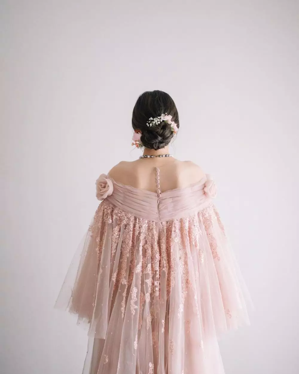 potret gaun pernikahan indah permatasari © Instagram