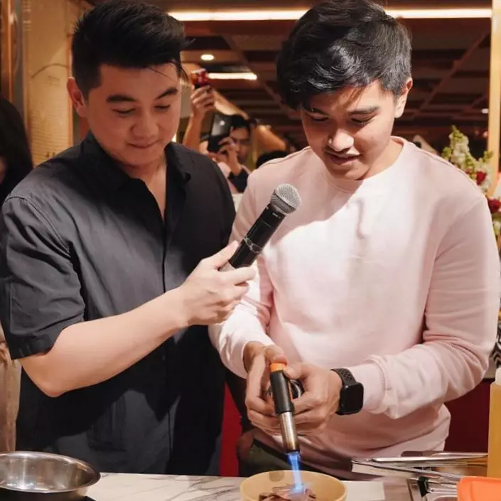 Chef Arnold komentari undangan vaksin Raffi Ahmad Instagram Chef Arnold komentari undangan vaksin Raffi Ahmad Instagram