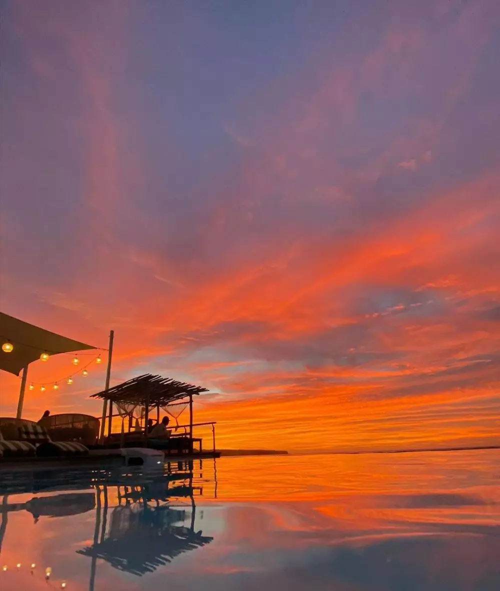 Momen bulan madu Rosiana Dewi dan Handika Pratama © 2021 brilio.net Momen bulan madu Rosiana Dewi dan Handika Pratama © 2021 brilio.net