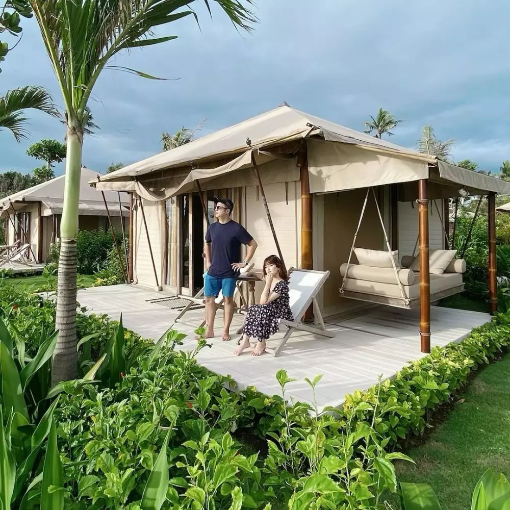 Momen bulan madu Rosiana Dewi dan Handika Pratama © 2021 brilio.net Momen bulan madu Rosiana Dewi dan Handika Pratama © 2021 brilio.net