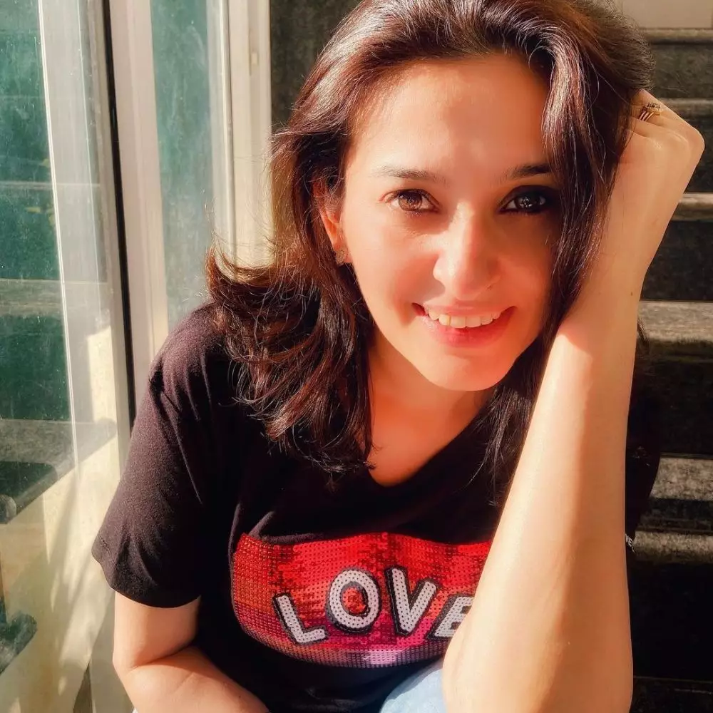 pemain Nazar tanpa makeup © Instagram