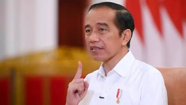 5 Pesan Jokowi usai disuntik vaksin Sinovac © 2021 brilio.net 5 Pesan Jokowi usai disuntik vaksin Sinovac © 2021 brilio.net