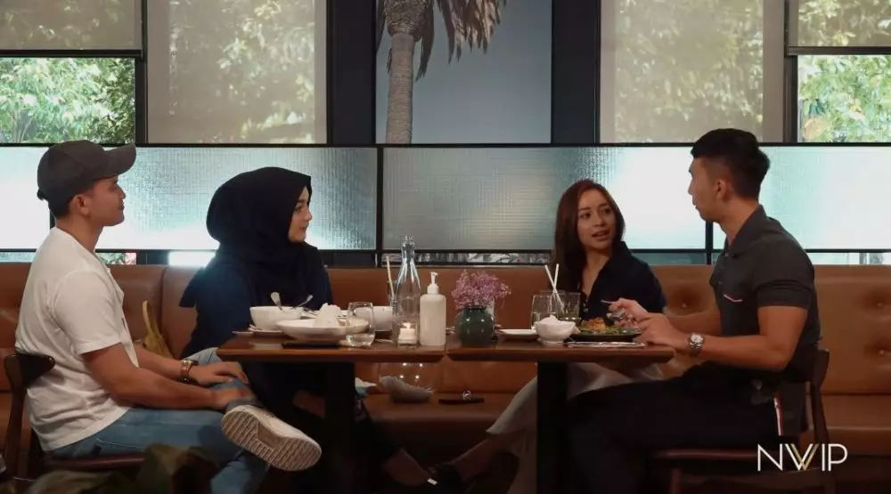 persahabatan putri yang ditukar © YouTube persahabatan putri yang ditukar © YouTube