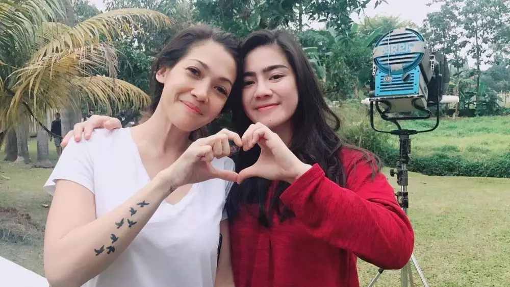 Mieke Amalia dan Felicya Angelista kompak © Instagram