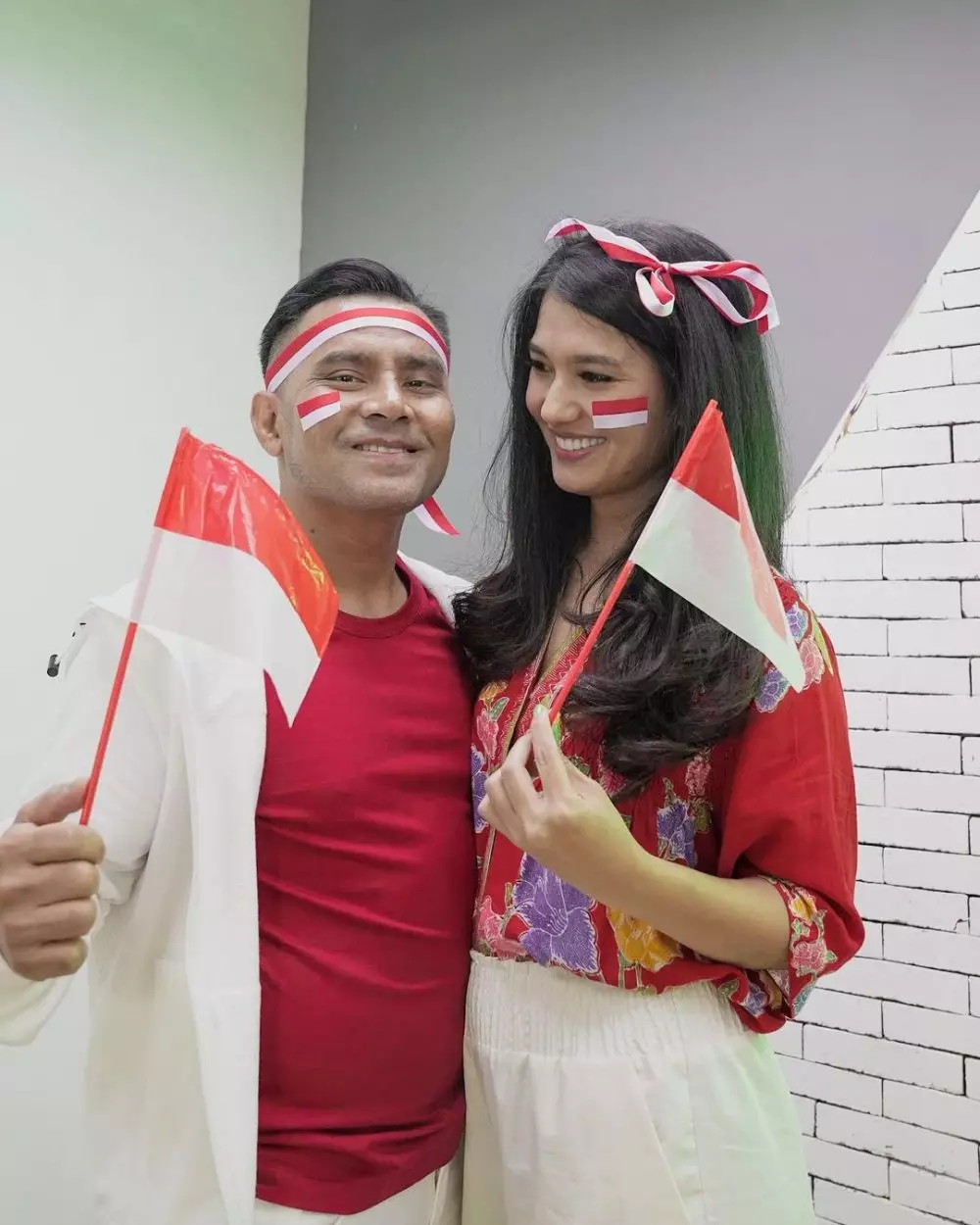 Perjuangan pasangan seleb mendapat restu © 2021 brilio.net Perjuangan pasangan seleb mendapat restu © 2021 brilio.net