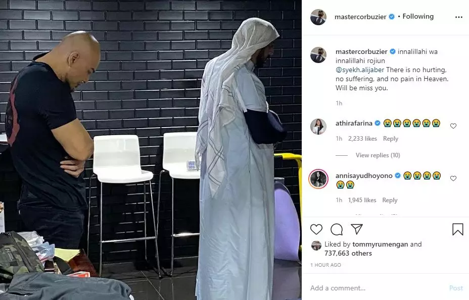 Ungkapan duka seleb untuk Syekh Ali Jabar © 2021 brilio.net Ungkapan duka seleb untuk Syekh Ali Jabar © 2021 brilio.net