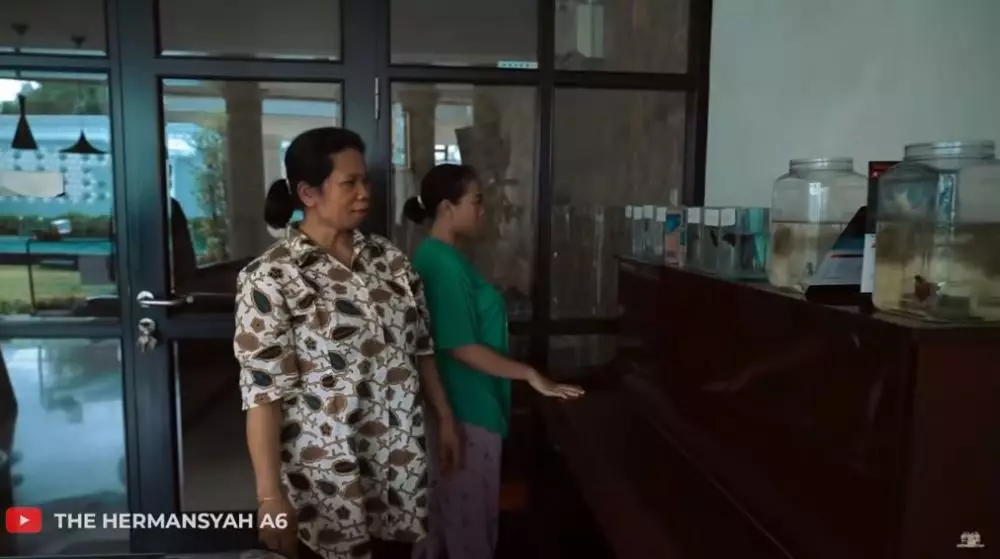 rumah Ashanty usai ditinggal © YouTube rumah Ashanty usai ditinggal © YouTube