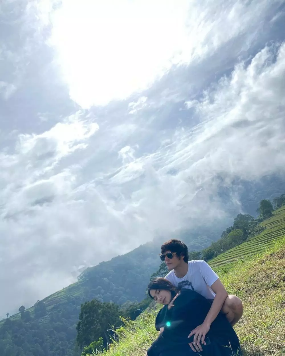 momen kemesraan Dinda Kirana dan Naufal Samudra © 2021 brilio.net