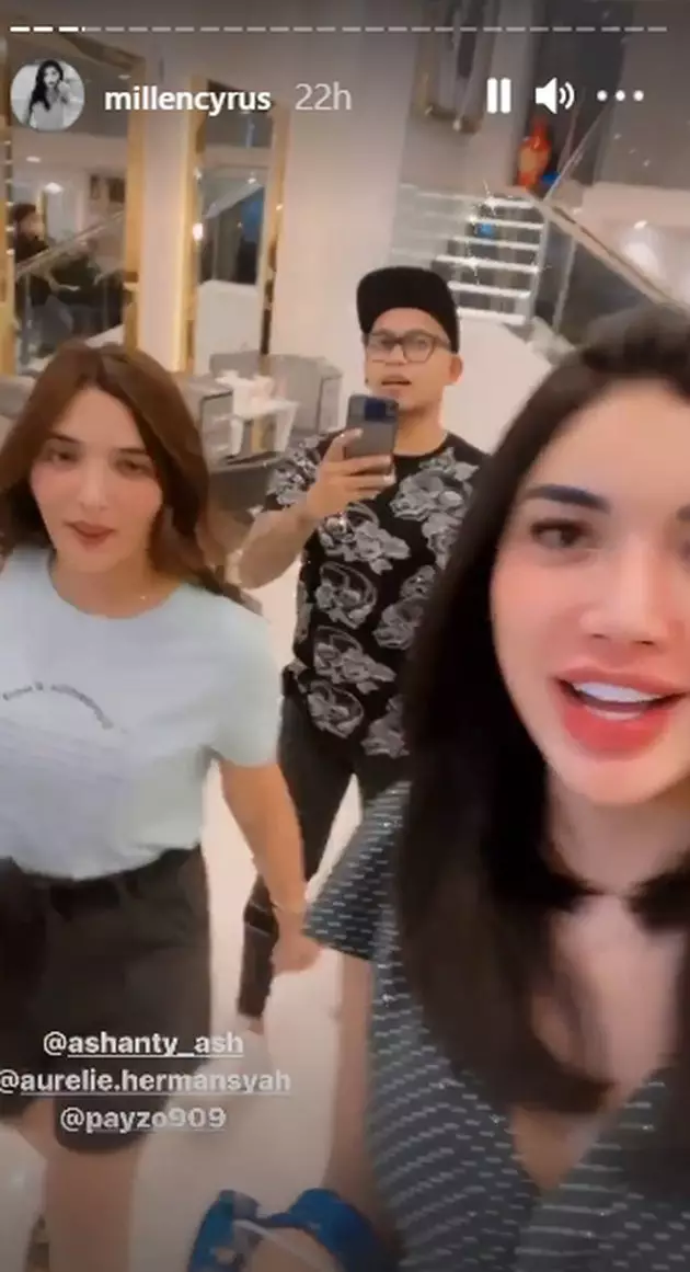 Potret terbaru Millendaru © Instagram