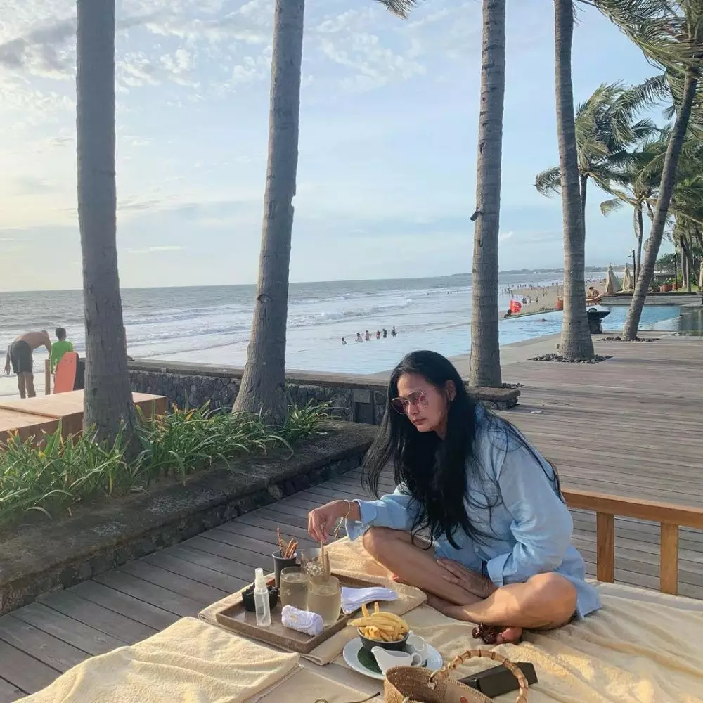 Gaya keseharian Donna Harun © Instagram