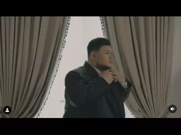 Potret Ivan Gunawan & Bella Aprilia pakai baju pengantin Instagram