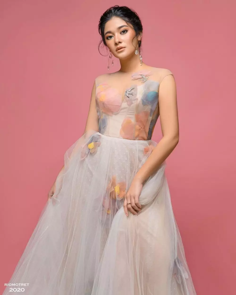 Gaya pemotretan Naysila Mirdad © 2021 brilio.net