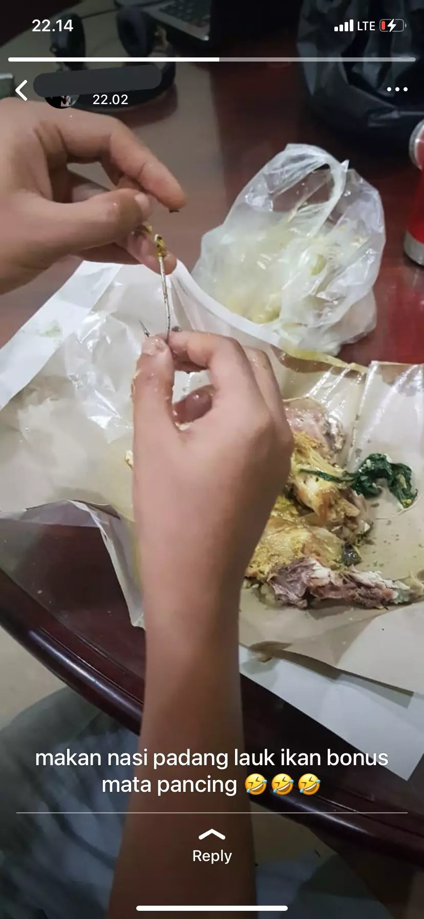 Status WA pamer makanan © Twitter Status WA pamer makanan © Twitter