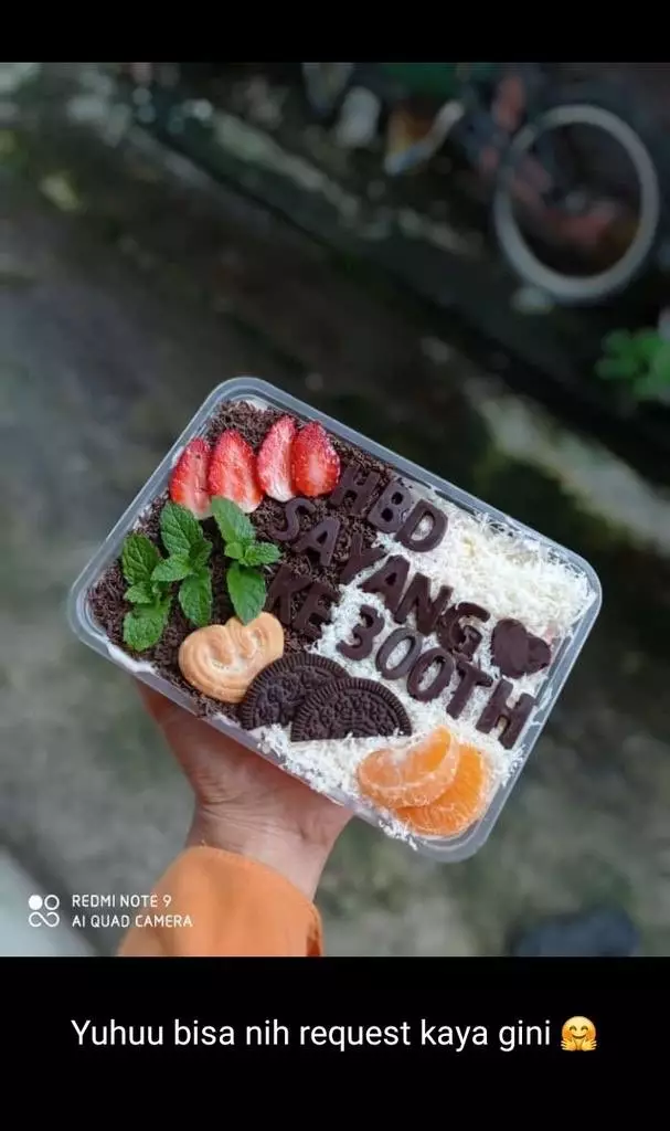 Status WA pamer makanan © Twitter Status WA pamer makanan © Twitter