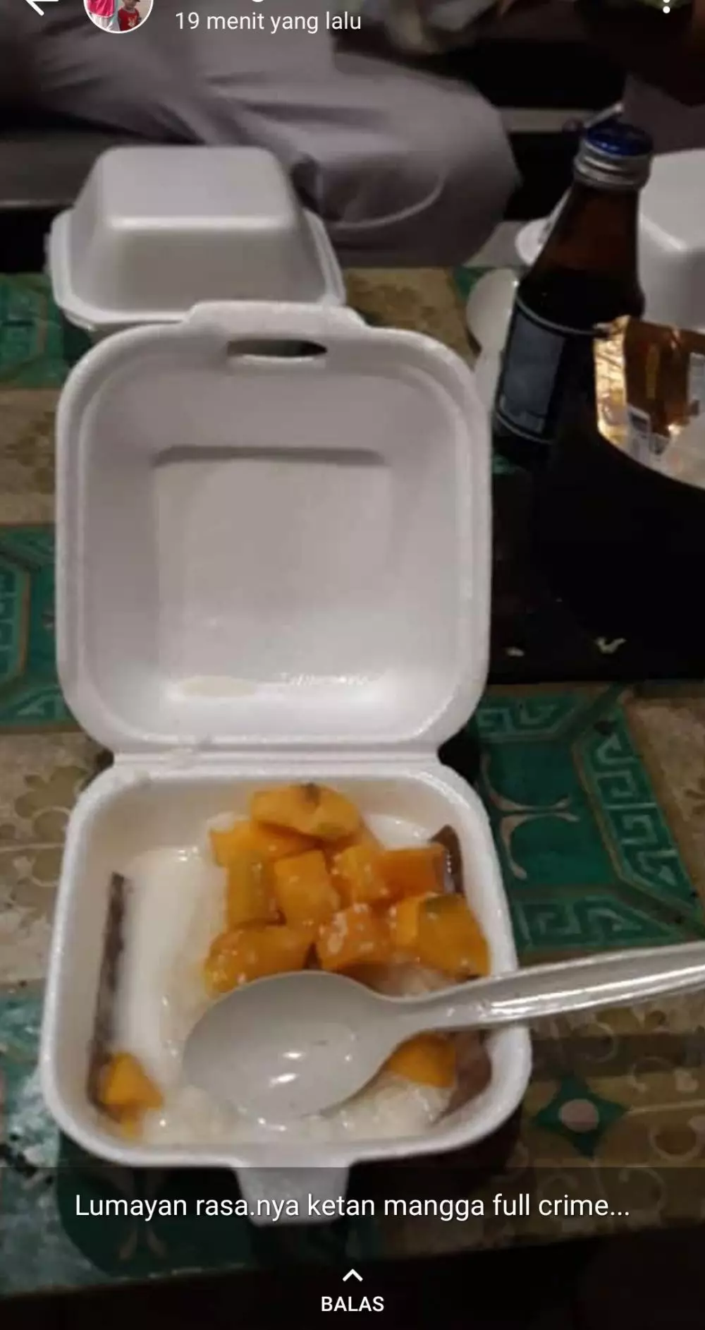 Status WA pamer makanan © Twitter Status WA pamer makanan © Twitter