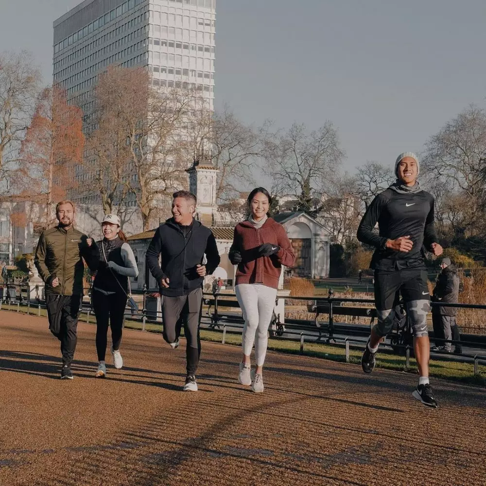 Momen kedekatan Sean Gelael dan Raffi Ahmad Instagram