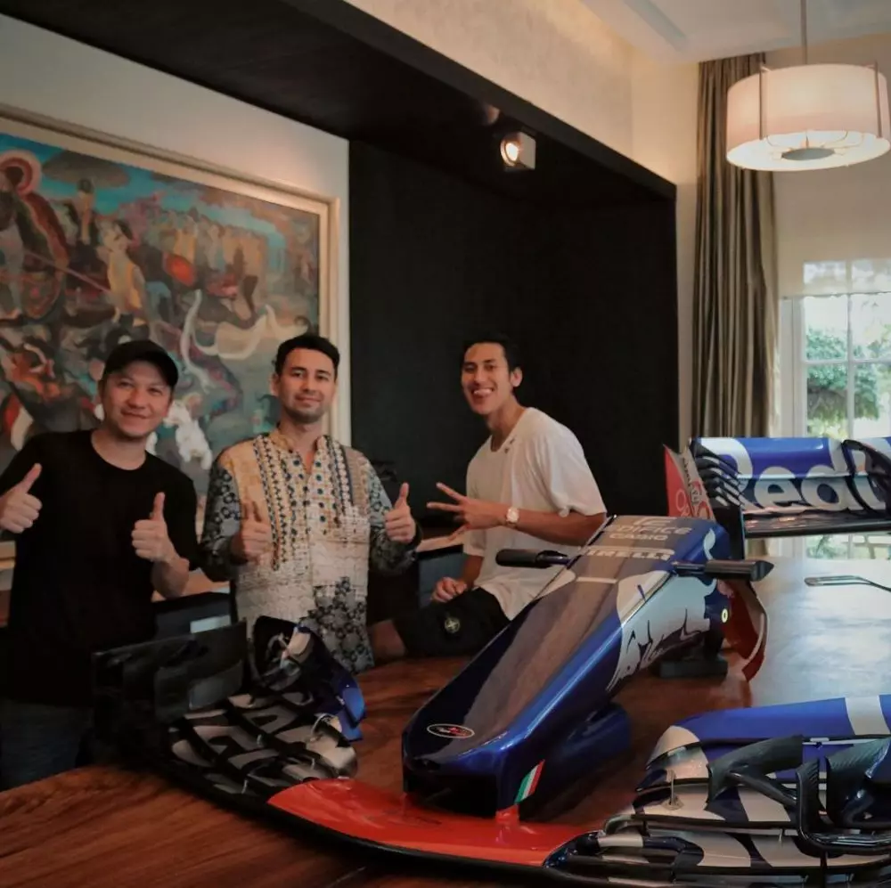 Momen kedekatan Sean Gelael dan Raffi Ahmad Instagram