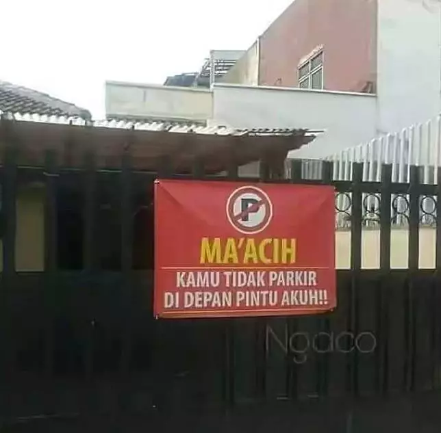 tulisan di pagar lucu © 2021 brilio.net