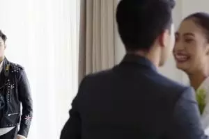 Begini respons penonton video klip Juicy Luicy, banyak yang baper loh