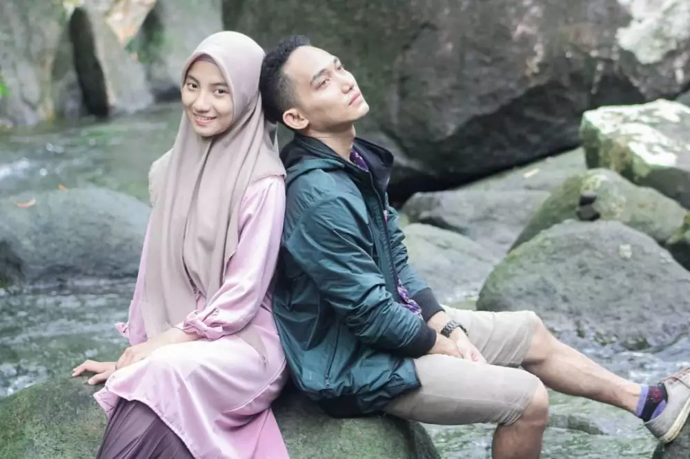 pemain laskar pelangi dan pasangan © Instagram