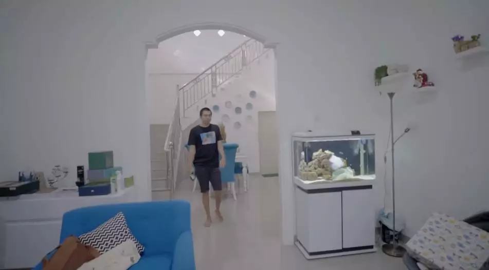 rumah Arif mak beti © YouTube