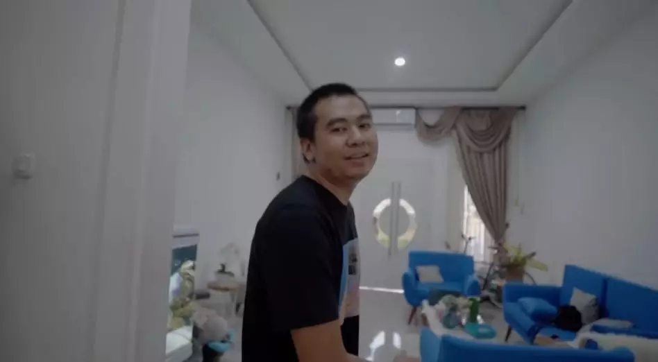 rumah Arif mak beti © YouTube