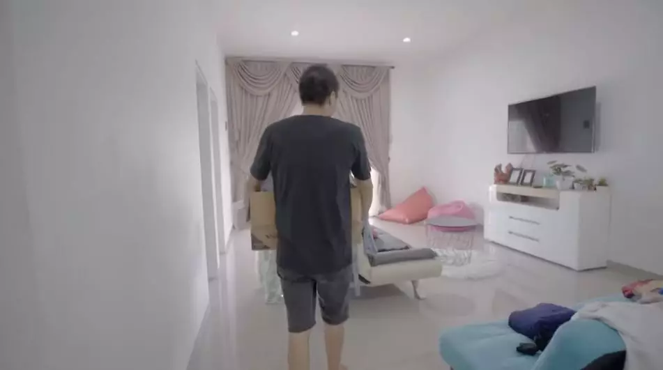 rumah Arif mak beti © YouTube