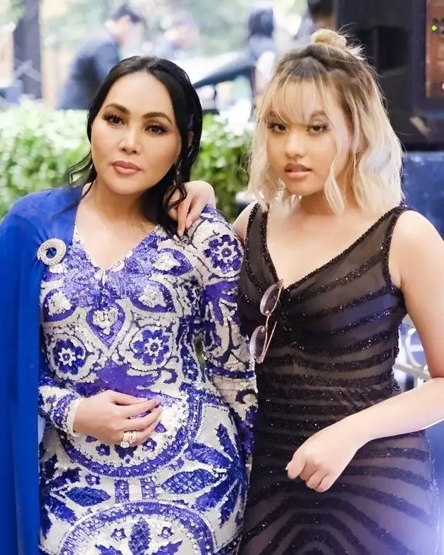 Pesona anak tunggal seleb sudah besar © Instagram