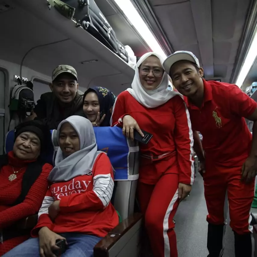 potret kenangan Denny dan ibu © Instagram