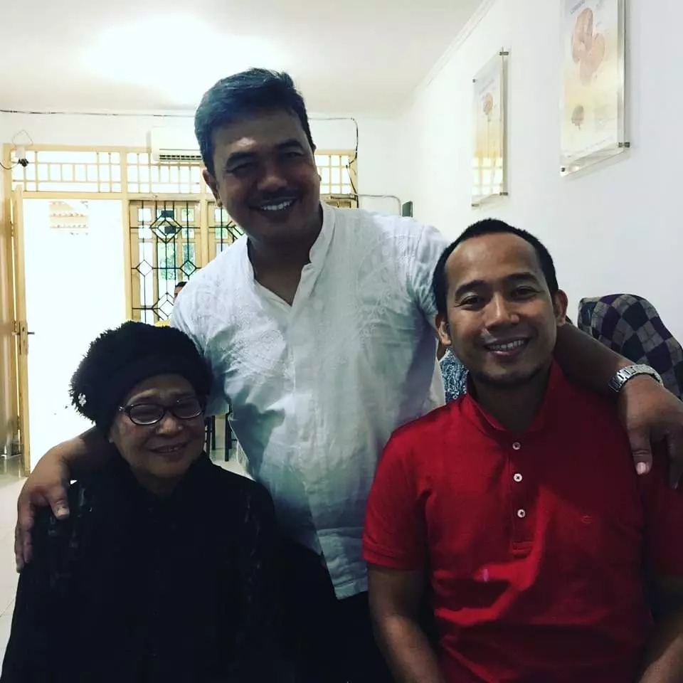 potret kenangan Denny dan ibu © Instagram
