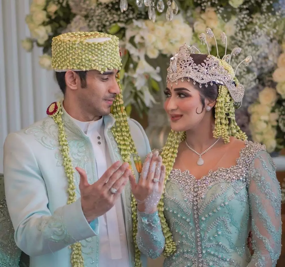 pernikahan seleb bernuansa Arab © 2021 brilio.net pernikahan seleb bernuansa Arab © 2021 brilio.net