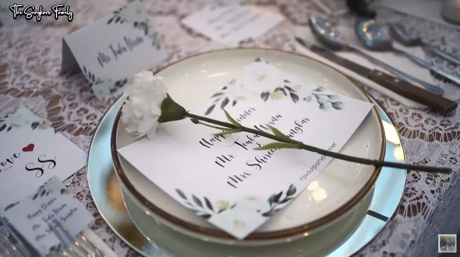 kejutan Wisnu untuk Shireen © 2021 brilio.net kejutan Wisnu untuk Shireen © 2021 brilio.net