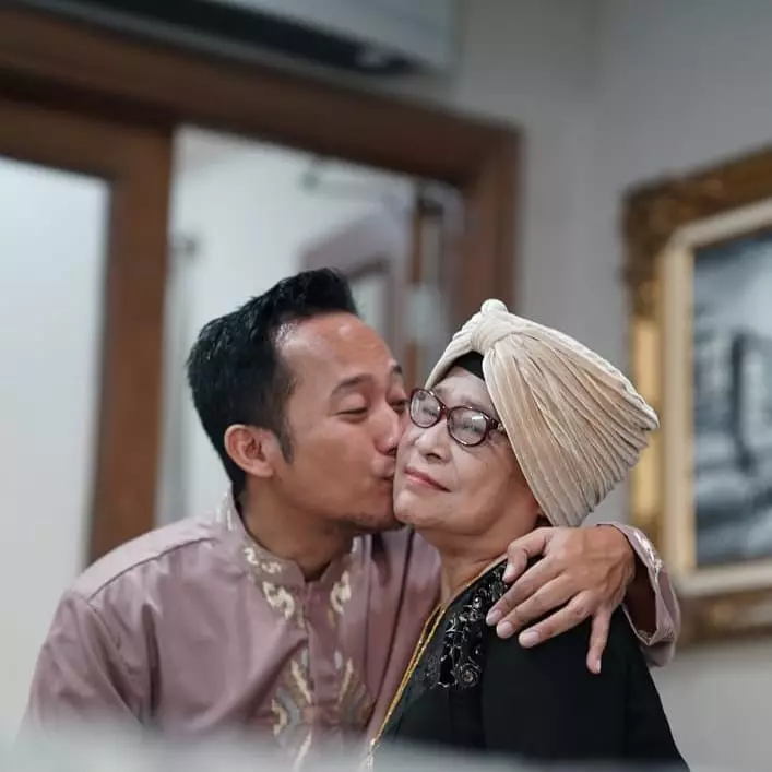 kronologi meninggalnya ibu denny cagur © Berbagai Sumber kronologi meninggalnya ibu denny cagur © Berbagai Sumber