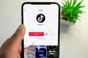 5 Konten TikTok trending di 2020, joget bareng teman hasilnya heboh